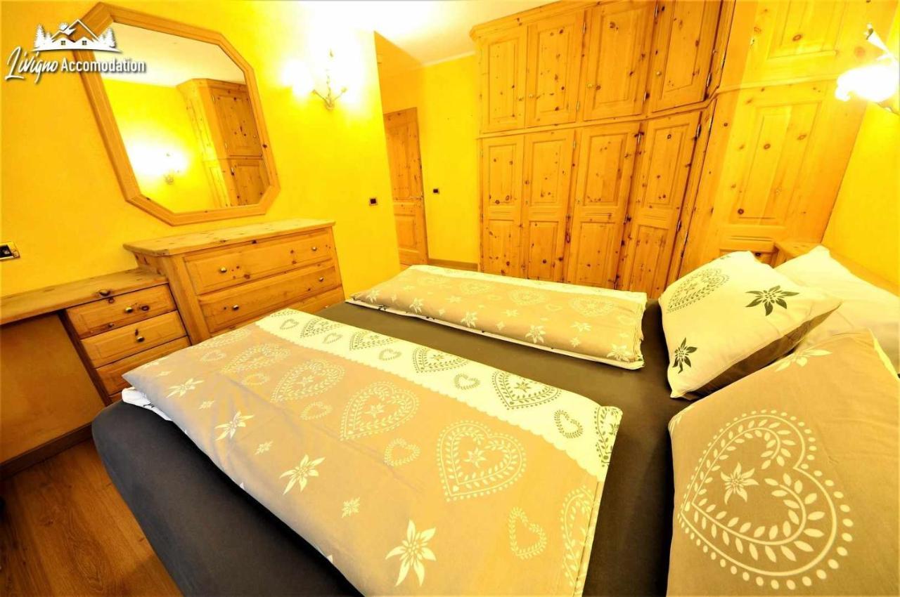 Alpen Royal By Livigno Accomodation Bagian luar foto