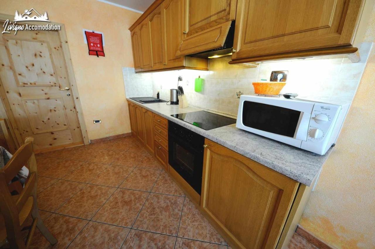 Alpen Royal By Livigno Accomodation Bagian luar foto