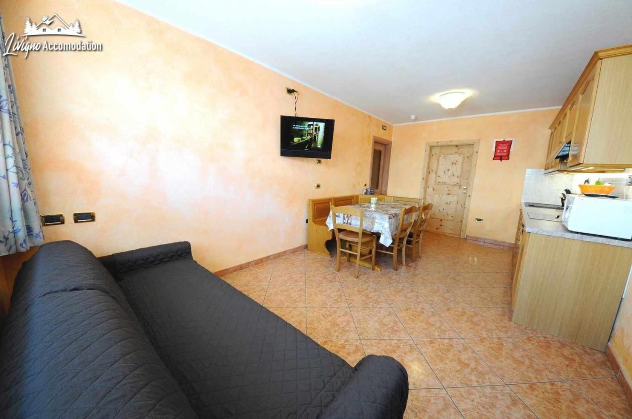 Alpen Royal By Livigno Accomodation Bagian luar foto