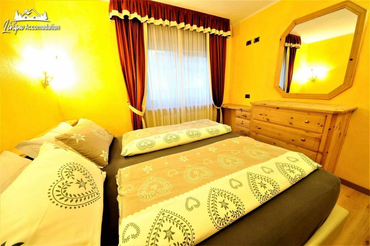 Alpen Royal By Livigno Accomodation Bagian luar foto