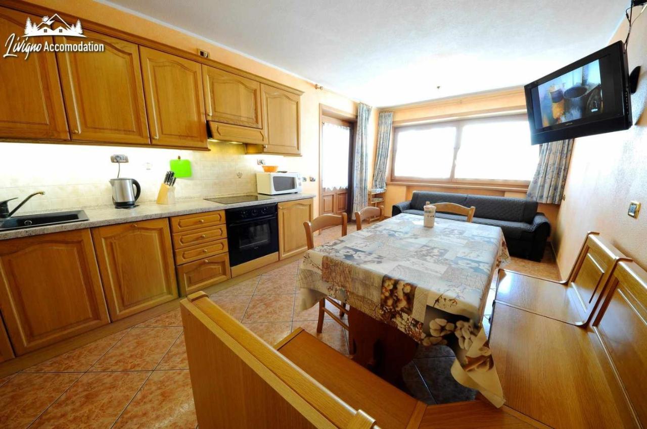 Alpen Royal By Livigno Accomodation Bagian luar foto